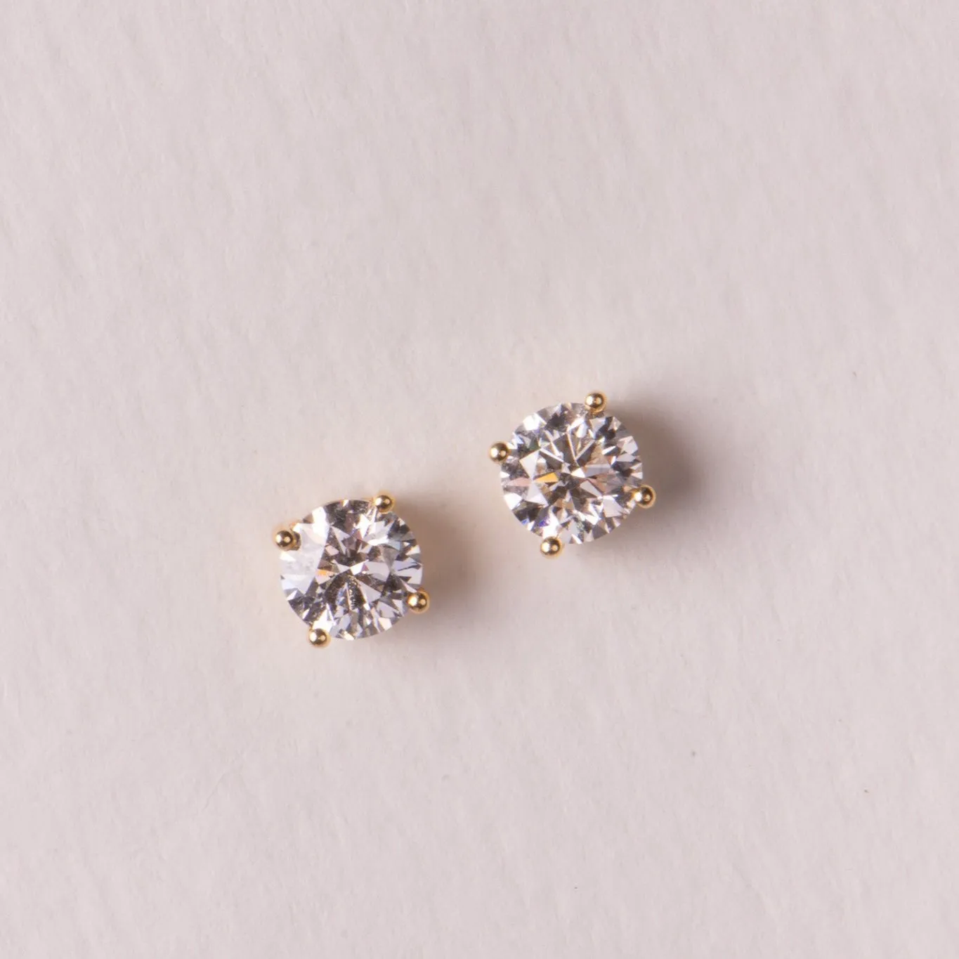 Lab Grown Round Diamond Studs