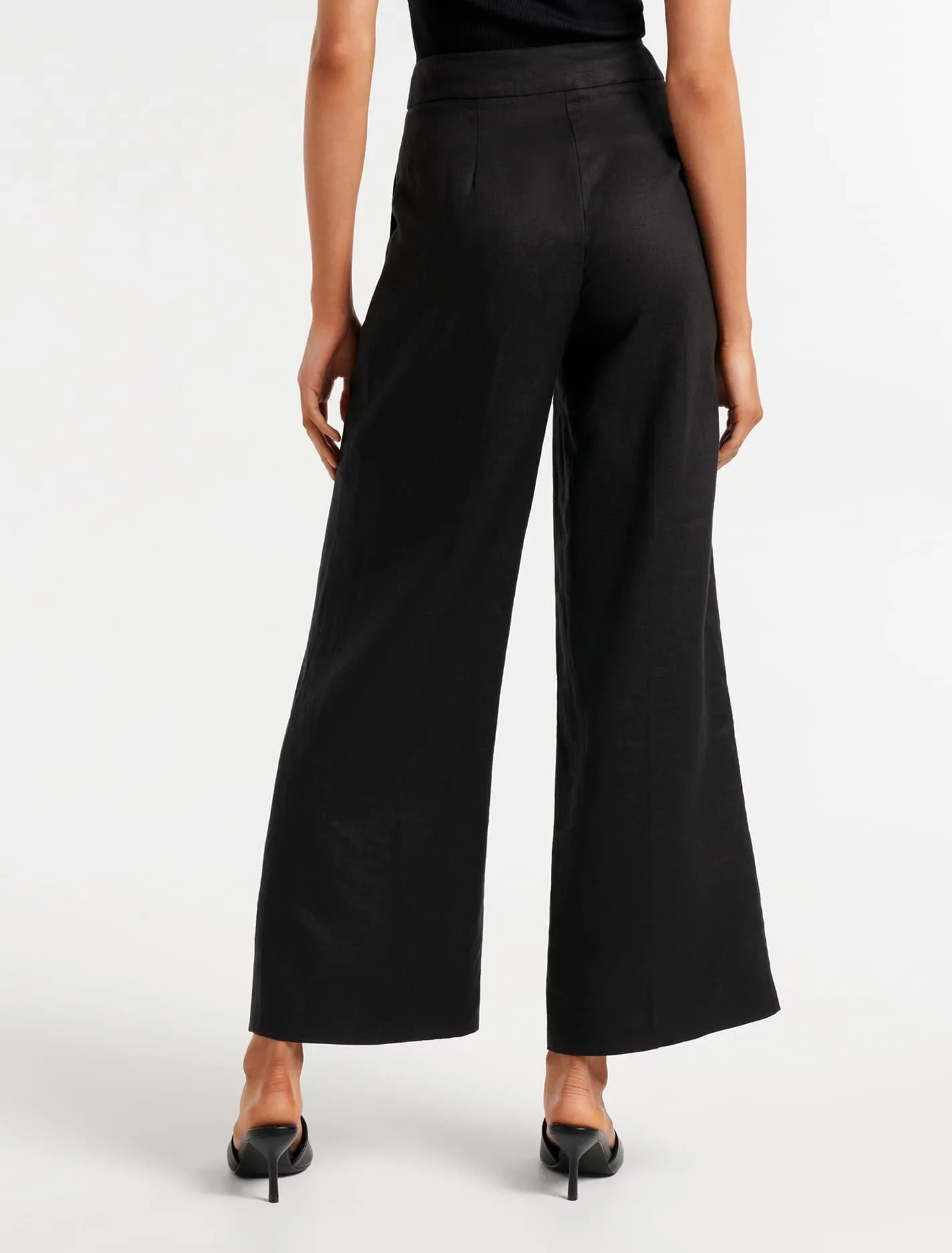 Tiara Petite Linen Wide Leg Pant