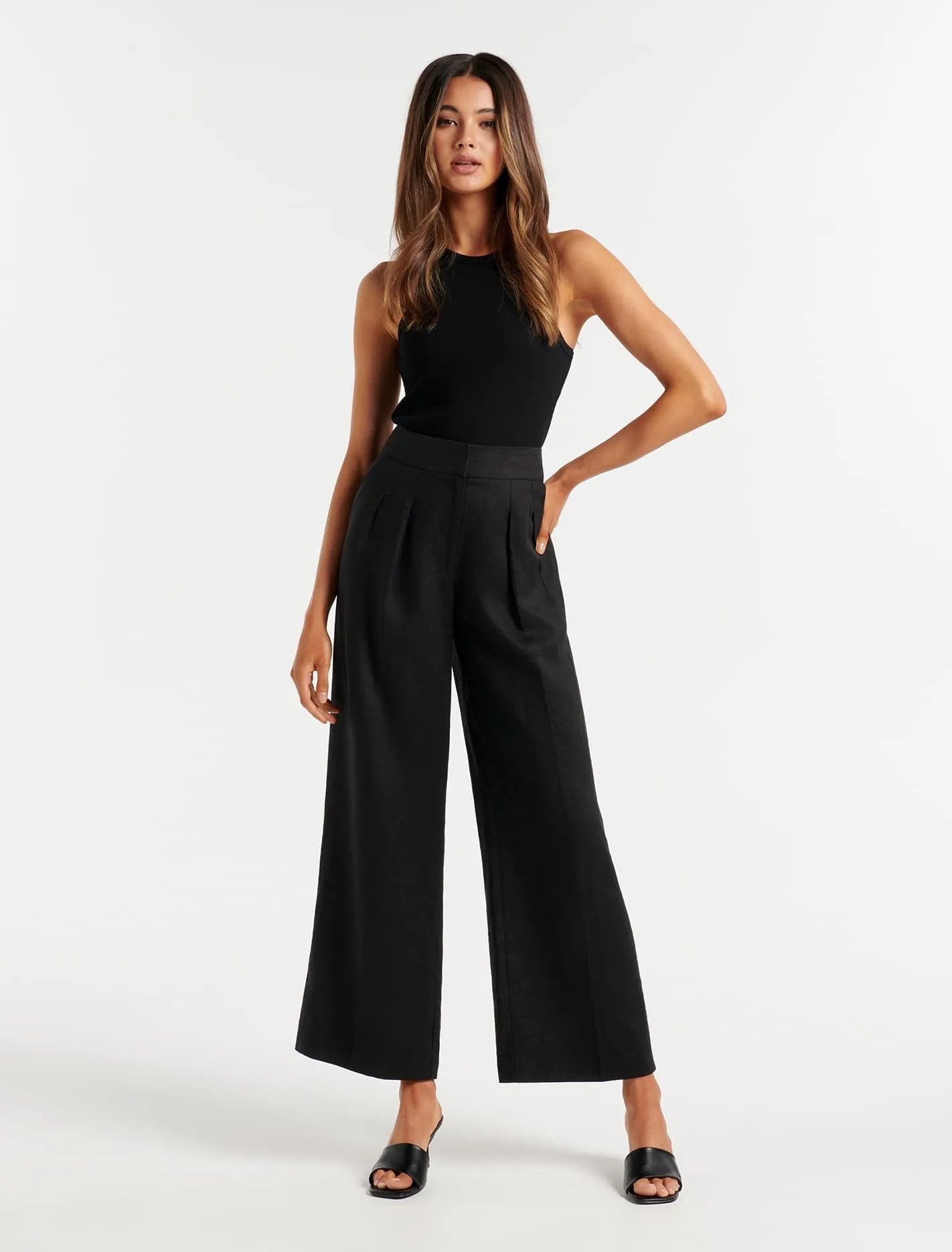 Tiara Petite Linen Wide Leg Pant